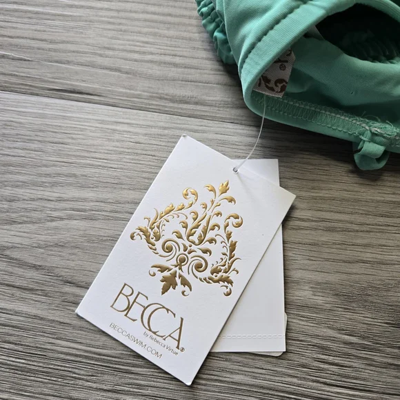 Becca Smocked Sporty Stretchy Cami Bikini Swim Top Turquoise Medium NWT Swimsuit - Picture 5 of 9